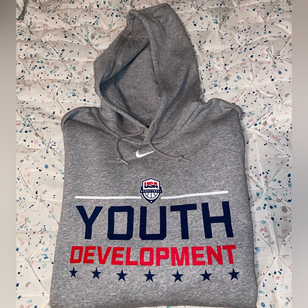 NWOT Nike USA Basketball Sweatshirt
